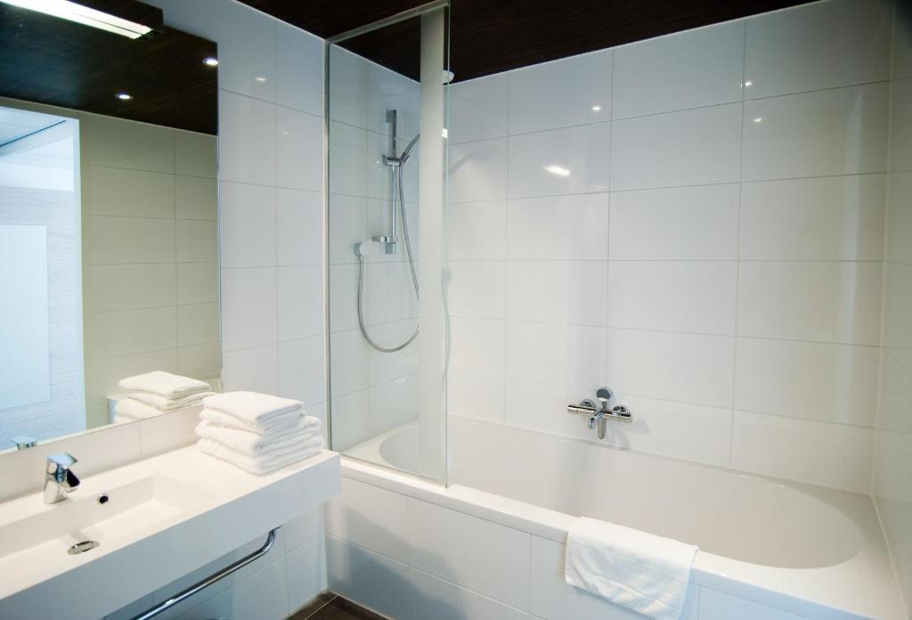 Hotel Bornholm West-Terschelling Rum bild